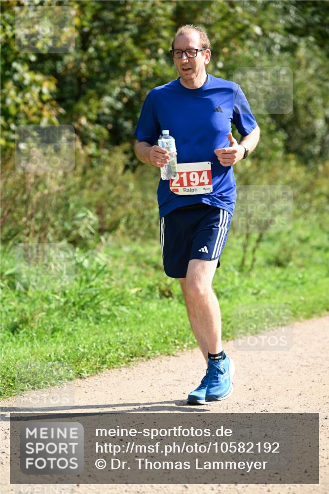 27.09.2026 - 35. Volkslauf durch das schöne Alstertal Dr. Thomas Lammeyer http://msf.ph/oto/10582192 27.09.2026 12:33:10 Laufen 2194 meine-sportfotos.de