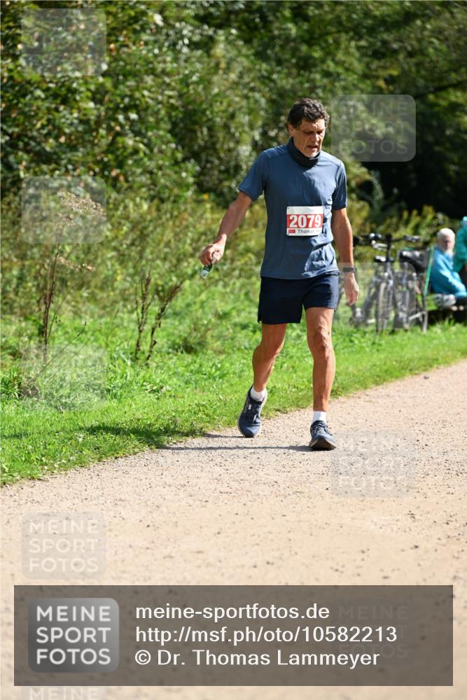 27.09.2026 - 35. Volkslauf durch das schöne Alstertal Dr. Thomas Lammeyer http://msf.ph/oto/10582213 27.09.2026 12:33:26 Laufen 2079 meine-sportfotos.de