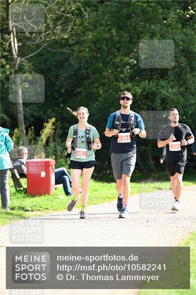 27.09.2026 - 35. Volkslauf durch das schöne Alstertal Dr. Thomas Lammeyer http://msf.ph/oto/10582241 27.09.2026 12:34:03 Laufen 2483, 2484, 2300 meine-sportfotos.de