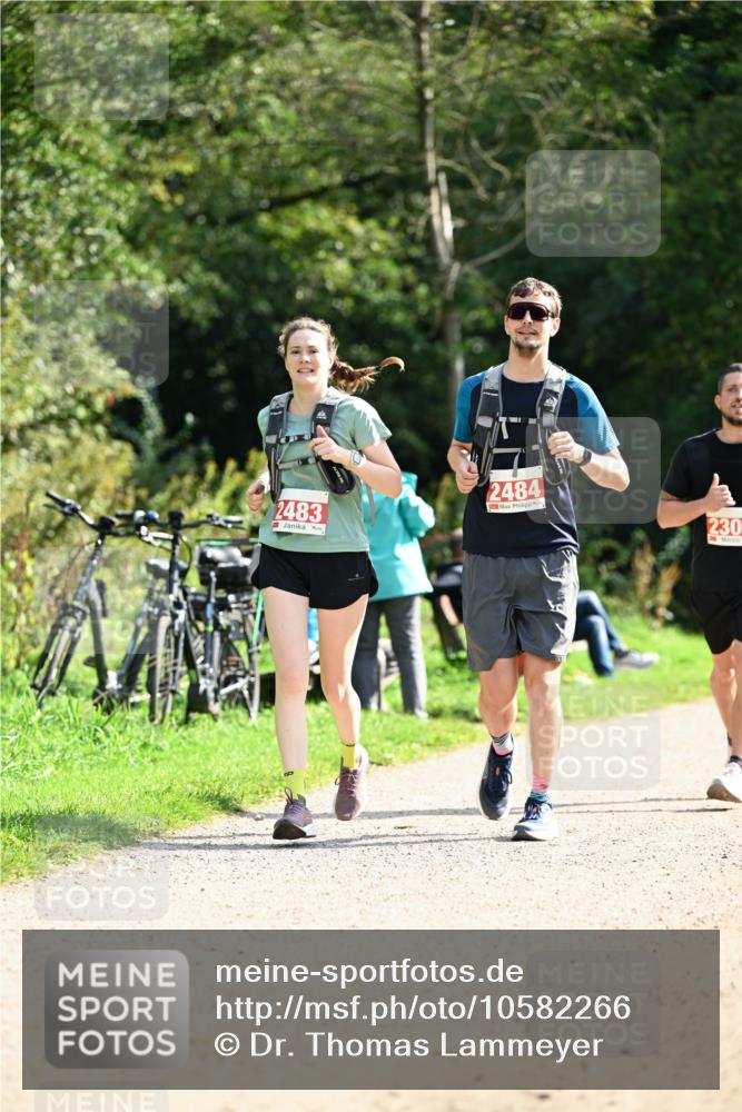 27.09.2026 - 35. Volkslauf durch das schöne Alstertal Dr. Thomas Lammeyer http://msf.ph/oto/10582266 27.09.2026 12:34:06 Laufen 2483, 2484, 230 meine-sportfotos.de