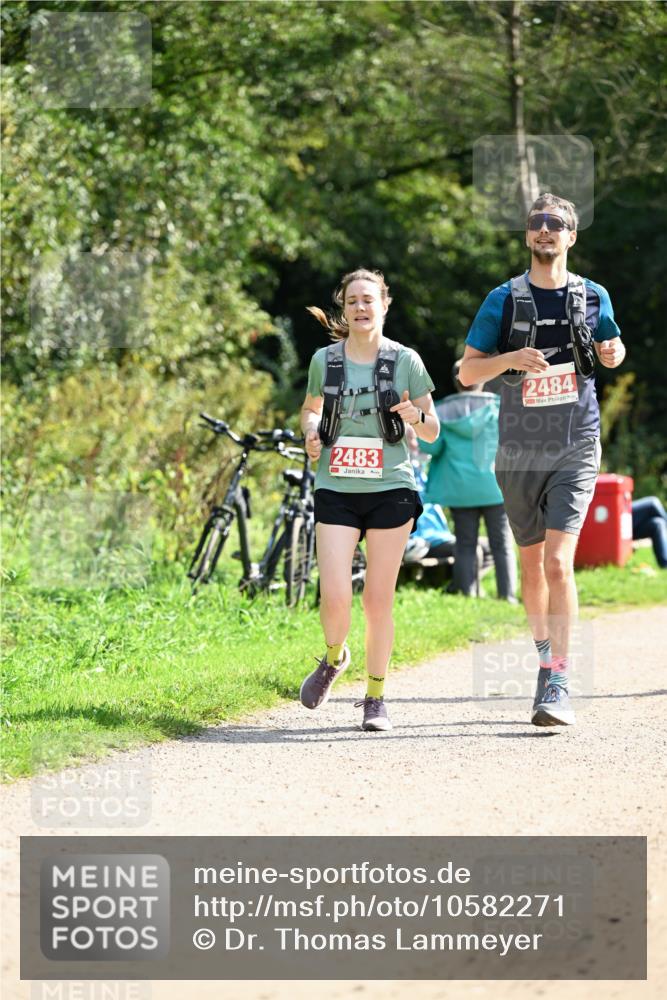 27.09.2026 - 35. Volkslauf durch das schöne Alstertal Dr. Thomas Lammeyer http://msf.ph/oto/10582271 27.09.2026 12:34:07 Laufen 2483, 2484 meine-sportfotos.de