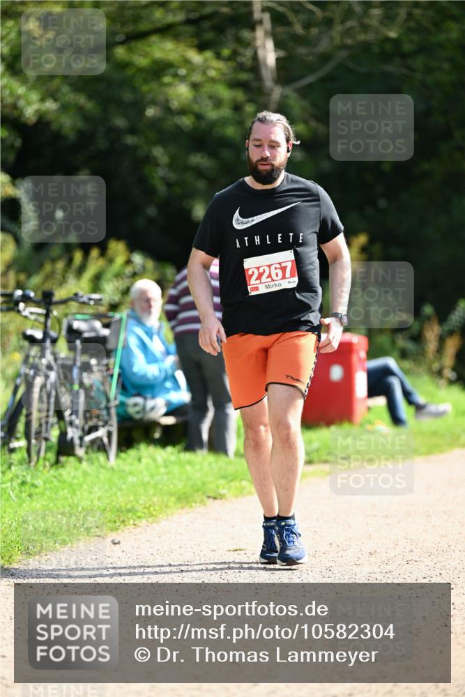 27.09.2026 - 35. Volkslauf durch das schöne Alstertal Dr. Thomas Lammeyer http://msf.ph/oto/10582304 27.09.2026 12:34:24 Laufen 2267 meine-sportfotos.de