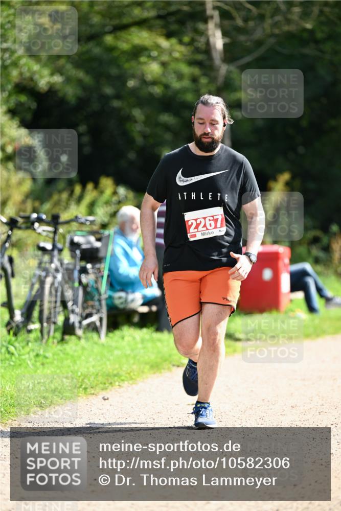 27.09.2026 - 35. Volkslauf durch das schöne Alstertal Dr. Thomas Lammeyer http://msf.ph/oto/10582306 27.09.2026 12:34:24 Laufen 2267 meine-sportfotos.de