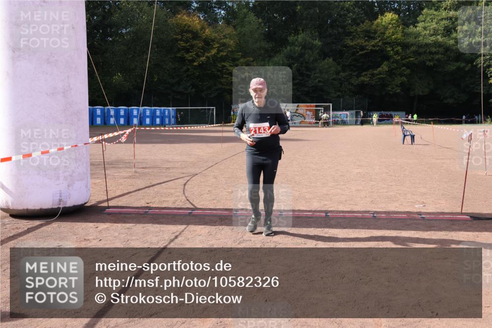 27.09.2026 - 35. Volkslauf durch das schöne Alstertal Strokosch-Dieckow http://msf.ph/oto/10582326 27.09.2026 13:14:26 Ziel 2143 meine-sportfotos.de