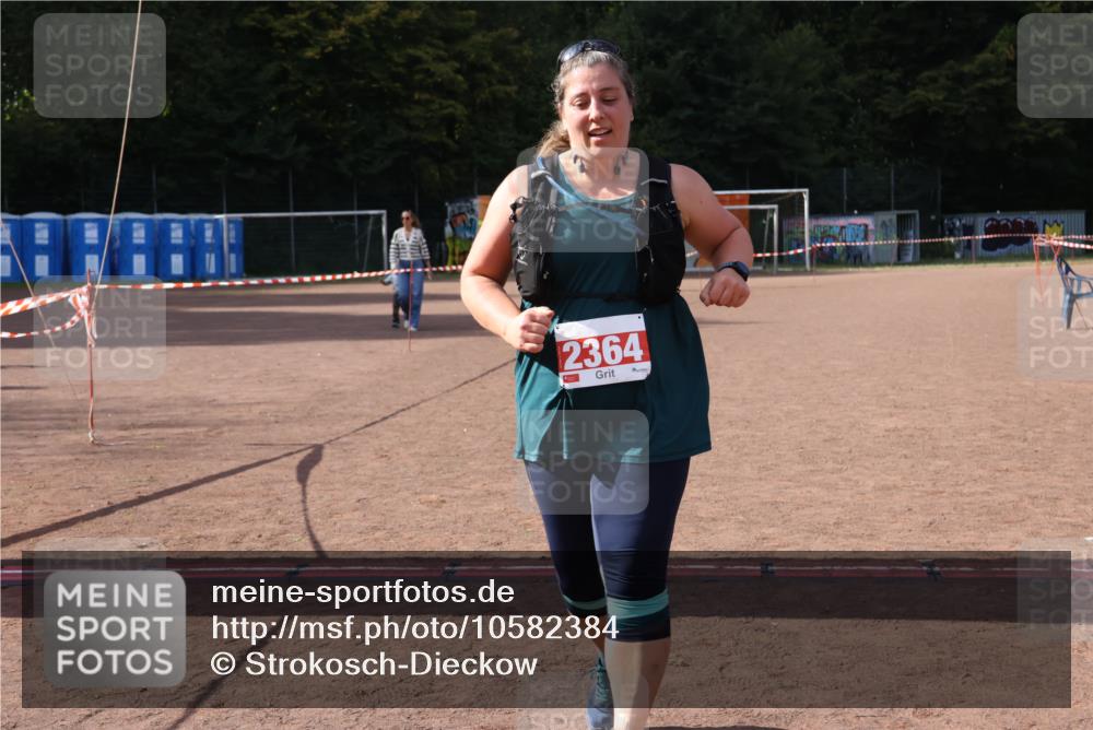 27.09.2026 - 35. Volkslauf durch das schöne Alstertal Strokosch-Dieckow http://msf.ph/oto/10582384 27.09.2026 13:17:04 Ziel 2364 meine-sportfotos.de