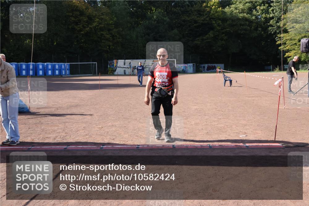 27.09.2026 - 35. Volkslauf durch das schöne Alstertal Strokosch-Dieckow http://msf.ph/oto/10582424 27.09.2026 13:29:37 Ziel 2009 meine-sportfotos.de