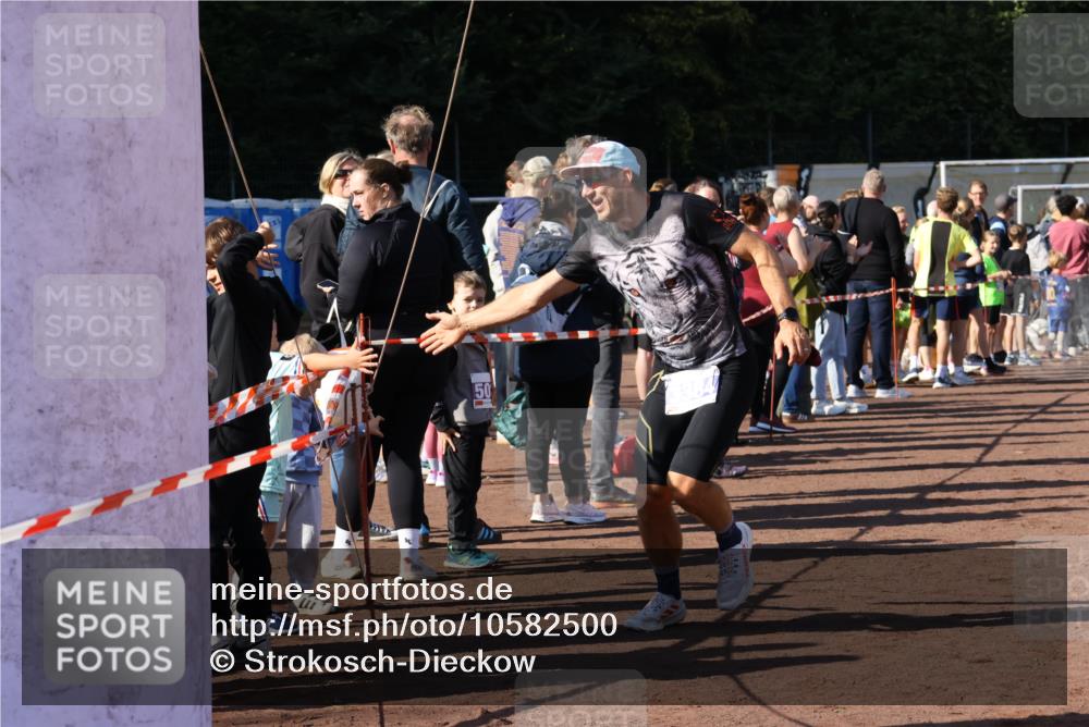 27.09.2026 - 35. Volkslauf durch das schöne Alstertal Strokosch-Dieckow http://msf.ph/oto/10582500 27.09.2026 11:18:00 Ziel 3384 meine-sportfotos.de