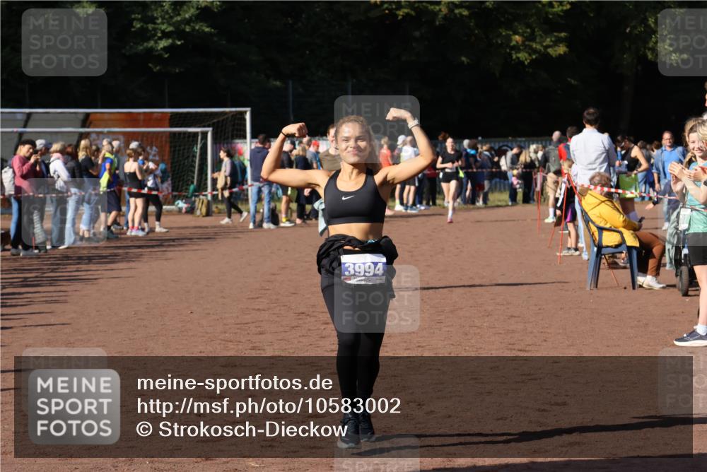 27.09.2026 - 35. Volkslauf durch das schöne Alstertal Strokosch-Dieckow http://msf.ph/oto/10583002 27.09.2026 11:27:13 Ziel 3207, 3994 meine-sportfotos.de