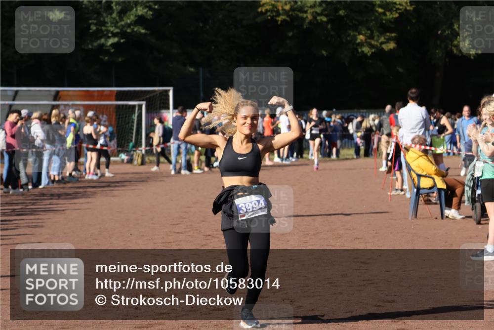 27.09.2026 - 35. Volkslauf durch das schöne Alstertal Strokosch-Dieckow http://msf.ph/oto/10583014 27.09.2026 11:27:13 Ziel 3207, 3994 meine-sportfotos.de