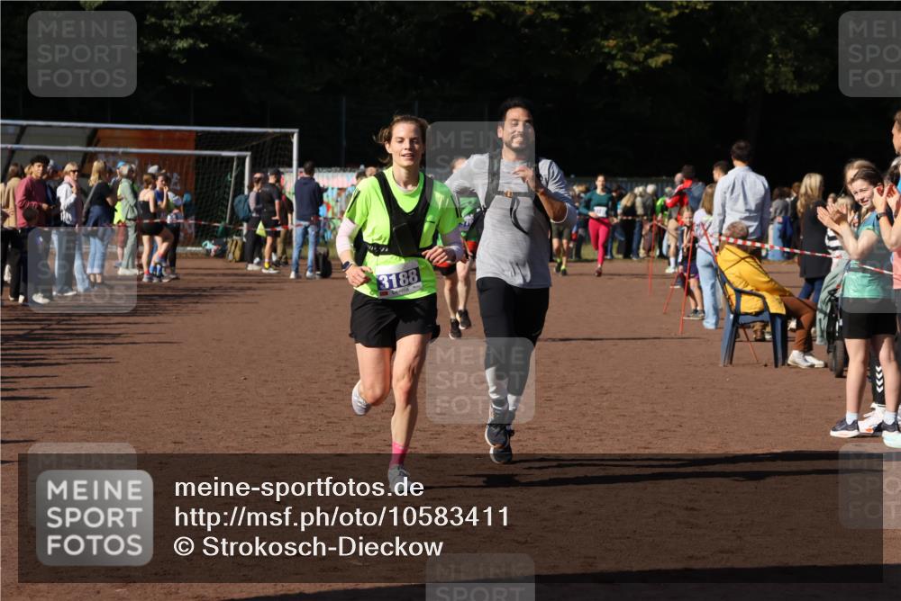 27.09.2026 - 35. Volkslauf durch das schöne Alstertal Strokosch-Dieckow http://msf.ph/oto/10583411 27.09.2026 11:26:12 Ziel 3188, 3379 meine-sportfotos.de