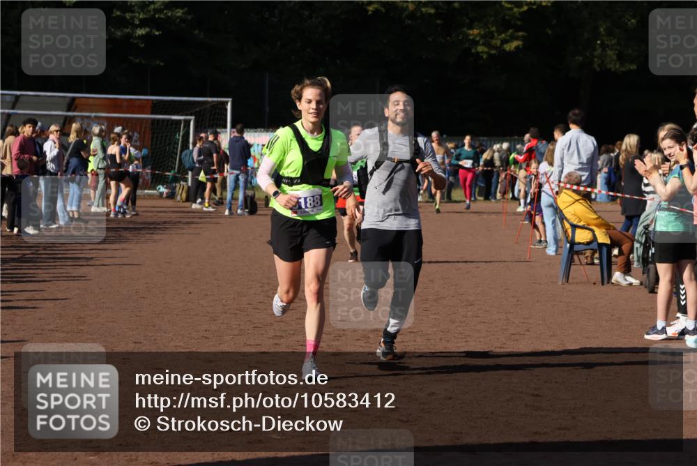27.09.2026 - 35. Volkslauf durch das schöne Alstertal Strokosch-Dieckow http://msf.ph/oto/10583412 27.09.2026 11:26:12 Ziel 3188, 3379 meine-sportfotos.de