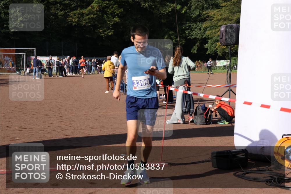 27.09.2026 - 35. Volkslauf durch das schöne Alstertal Strokosch-Dieckow http://msf.ph/oto/10583837 27.09.2026 11:22:03 Ziel 3399 meine-sportfotos.de