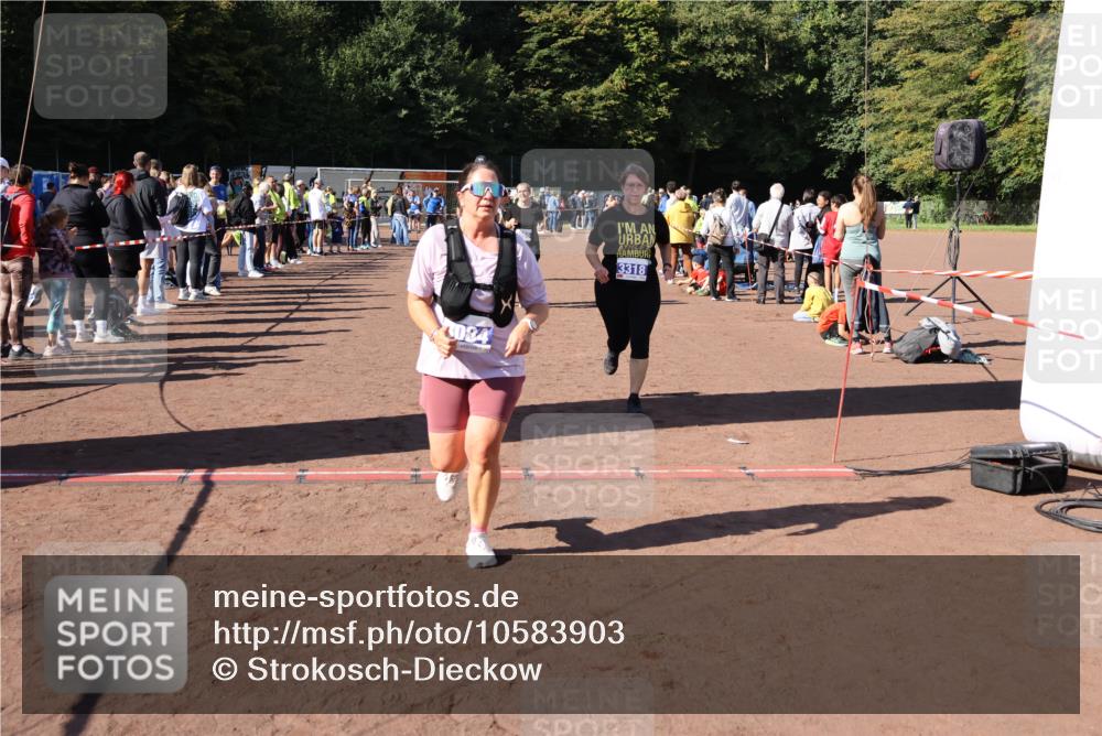 27.09.2026 - 35. Volkslauf durch das schöne Alstertal Strokosch-Dieckow http://msf.ph/oto/10583903 27.09.2026 11:42:22 Ziel 3011, 3054, 3055, 3083, 3084, 3318, 3419 meine-sportfotos.de
