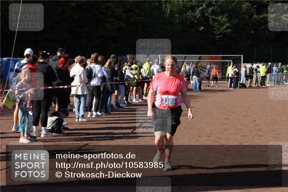 27.09.2026 - 35. Volkslauf durch das schöne Alstertal Strokosch-Dieckow http://msf.ph/oto/10583985 27.09.2026 11:41:21 Ziel 3389 meine-sportfotos.de