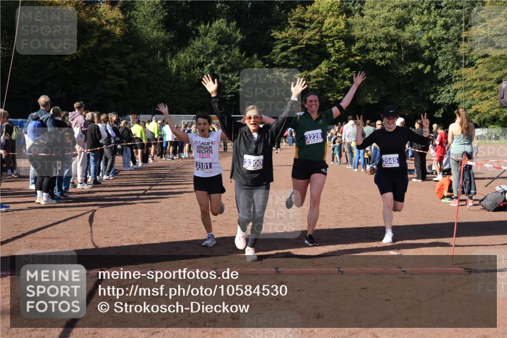 27.09.2026 - 35. Volkslauf durch das schöne Alstertal Strokosch-Dieckow http://msf.ph/oto/10584530 27.09.2026 11:35:56 Ziel 2045, 3087, 3101, 3138, 3228, 3300 meine-sportfotos.de