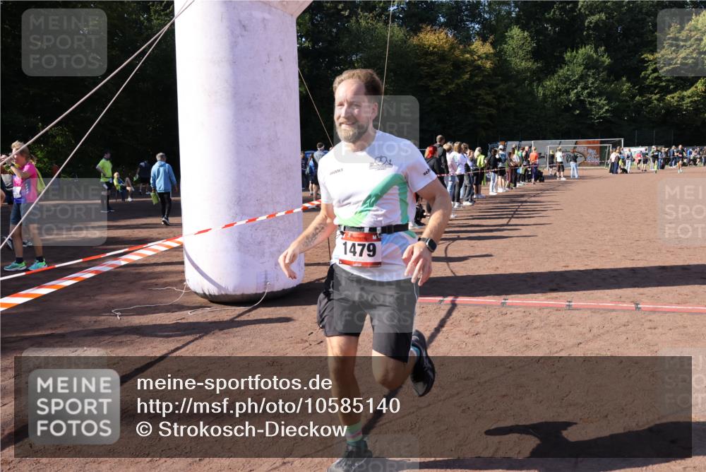 27.09.2026 - 35. Volkslauf durch das schöne Alstertal Strokosch-Dieckow http://msf.ph/oto/10585140 27.09.2026 11:47:53 Ziel 1479, 1501 meine-sportfotos.de
