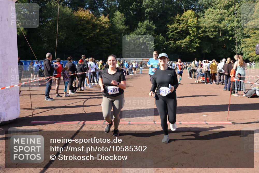 27.09.2026 - 35. Volkslauf durch das schöne Alstertal Strokosch-Dieckow http://msf.ph/oto/10585302 27.09.2026 11:47:12 Ziel 1473, 1511, 1699, 2101, 3392 meine-sportfotos.de