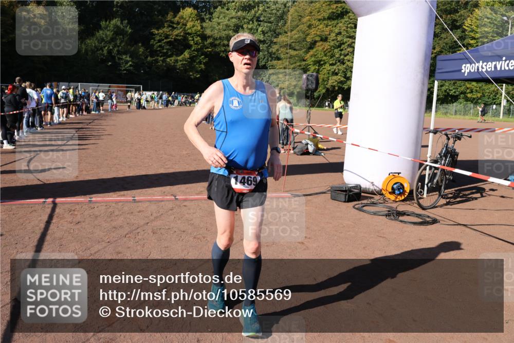 27.09.2026 - 35. Volkslauf durch das schöne Alstertal Strokosch-Dieckow http://msf.ph/oto/10585569 27.09.2026 11:46:00 Ziel 1469 meine-sportfotos.de