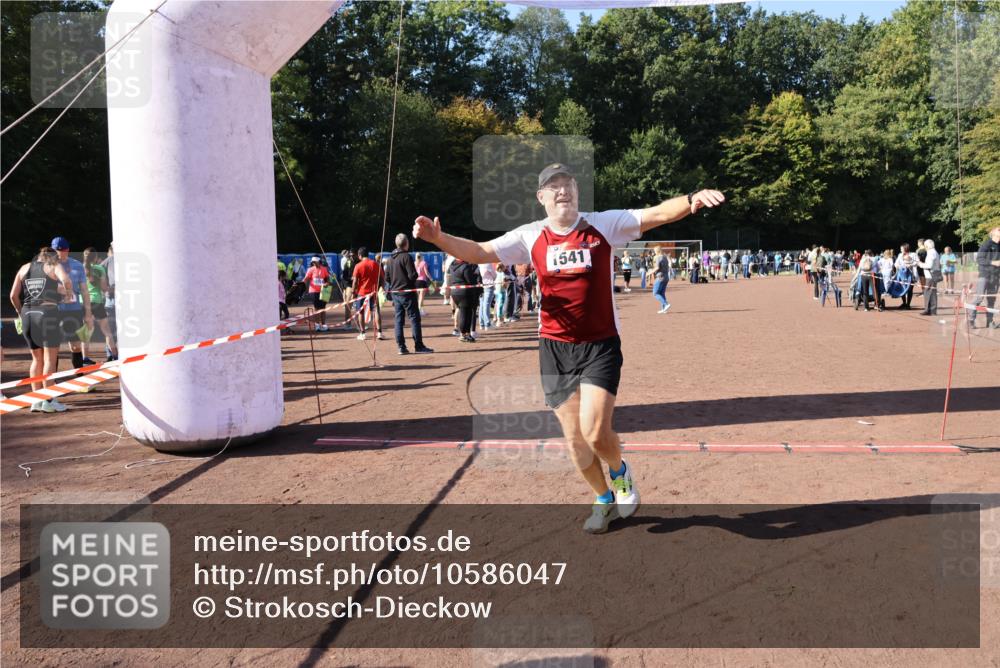 27.09.2026 - 35. Volkslauf durch das schöne Alstertal Strokosch-Dieckow http://msf.ph/oto/10586047 27.09.2026 11:53:52 Ziel 1541 meine-sportfotos.de