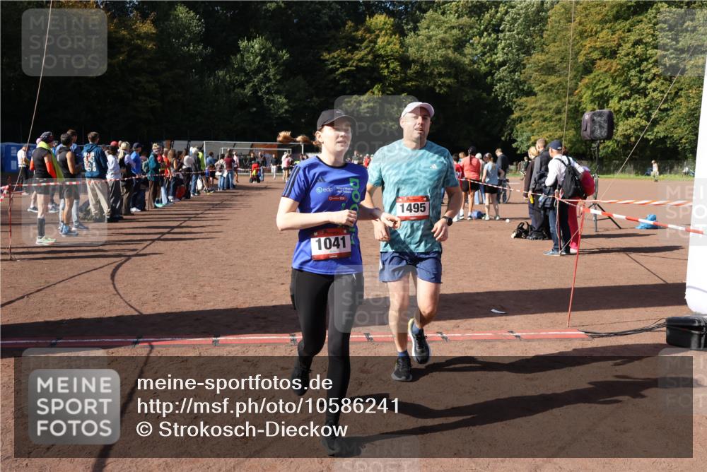 27.09.2026 - 35. Volkslauf durch das schöne Alstertal Strokosch-Dieckow http://msf.ph/oto/10586241 27.09.2026 12:12:17 Ziel 1041, 1495 meine-sportfotos.de