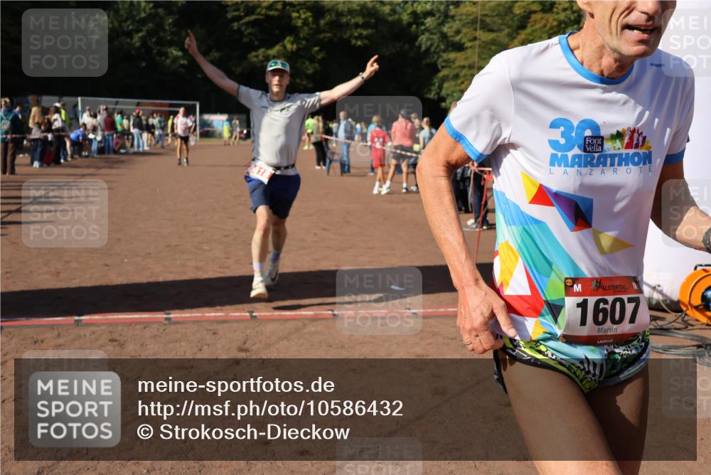 27.09.2026 - 35. Volkslauf durch das schöne Alstertal Strokosch-Dieckow http://msf.ph/oto/10586432 27.09.2026 12:10:22 Ziel 1077, 1568, 1607, 1754, 2418, 2420 meine-sportfotos.de