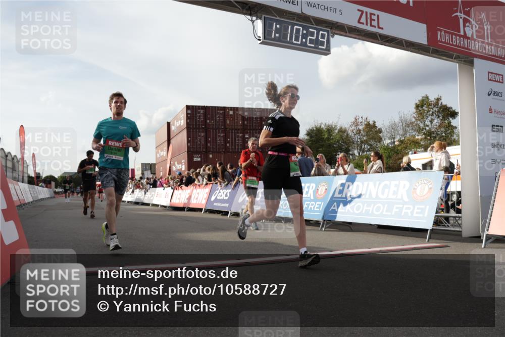 03.10.2026 - Köhlbrandbrückenlauf Yannick Fuchs http://msf.ph/oto/10588727 03.10.2026 16:10:30 Ziel 7037, 7040, 7053, 7663, 8164, 8338, 8446, 8465, 8559, 8748, 8906, 9401, 9708 meine-sportfotos.de