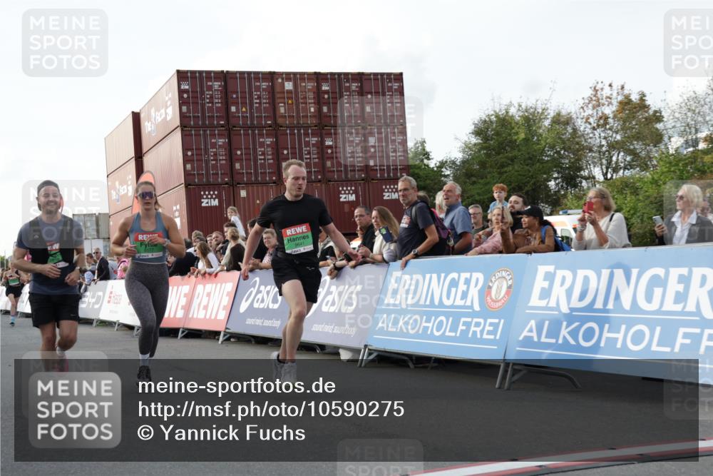 03.10.2026 - Köhlbrandbrückenlauf Yannick Fuchs http://msf.ph/oto/10590275 03.10.2026 16:15:21 Ziel 7349, 7512, 7513, 7600, 8577, 8598, 8642, 8679, 9130, 9792, 9818 meine-sportfotos.de