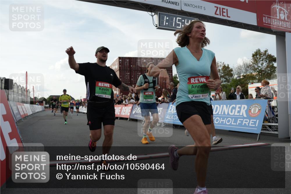 03.10.2026 - Köhlbrandbrückenlauf Yannick Fuchs http://msf.ph/oto/10590464 03.10.2026 16:15:41 Ziel 7286, 0000, 7616, 7708, 7710, 8167, 8294, 8605, 8626, 8627, 8707, 8744, 8830, 8883, 9010, 9142, 9557, 9642 meine-sportfotos.de