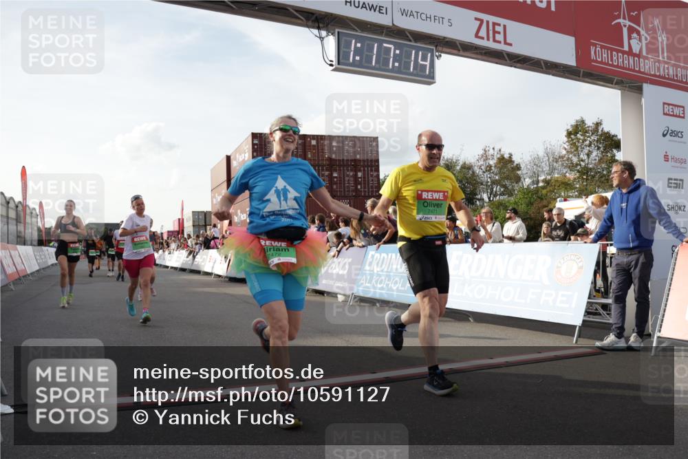 03.10.2026 - Köhlbrandbrückenlauf Yannick Fuchs http://msf.ph/oto/10591127 03.10.2026 16:17:15 Ziel 7031, 7291, 7467, 7471, 7472, 8034, 8386, 8508, 8574, 8702, 8940 meine-sportfotos.de