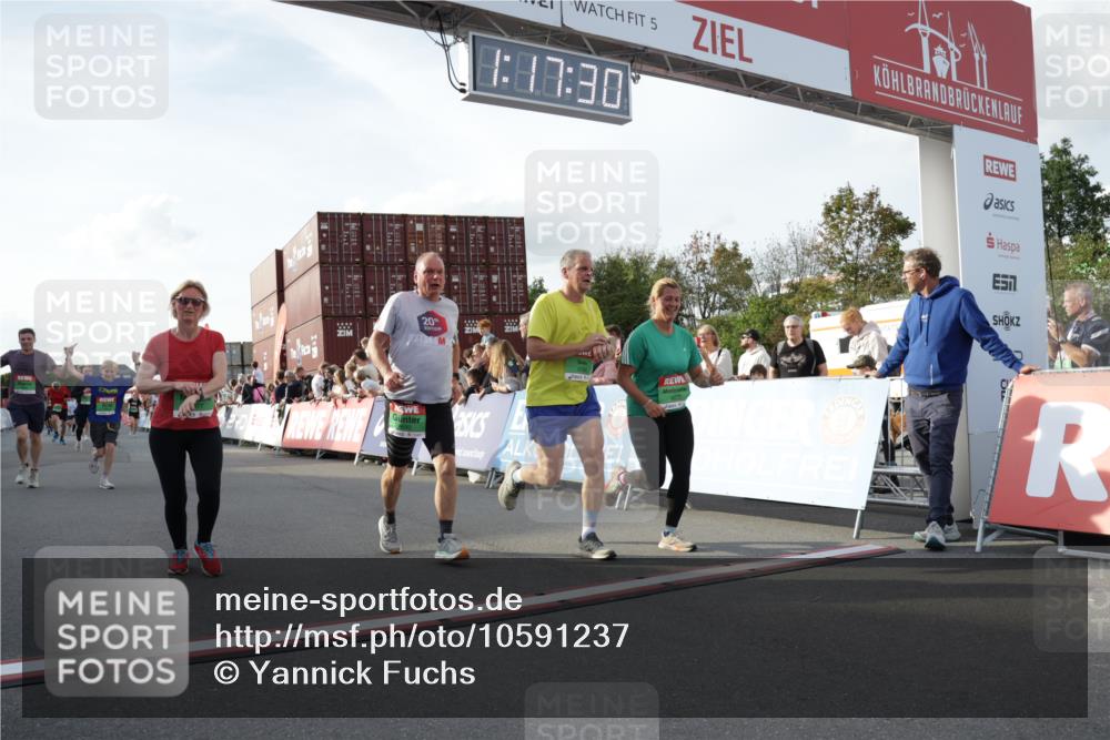 03.10.2026 - Köhlbrandbrückenlauf Yannick Fuchs http://msf.ph/oto/10591237 03.10.2026 16:17:31 Ziel 7008, 7214, 7707, 7721, 7802, 7803, 7804, 7957, 7958, 8349, 8370, 8499, 8650, 8692, 8798, 9073, 9077, 9132, 9784 meine-sportfotos.de