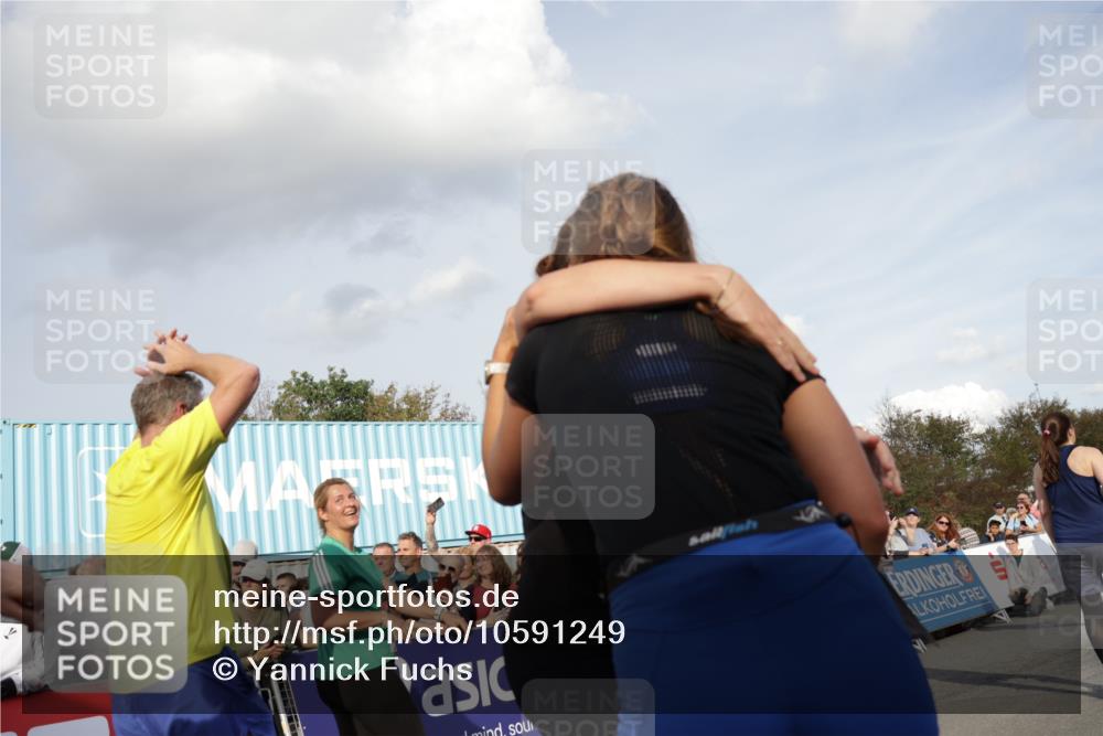 03.10.2026 - Köhlbrandbrückenlauf Yannick Fuchs http://msf.ph/oto/10591249 03.10.2026 16:17:33 Ziel 7008, 7214, 7424, 7425, 7707, 7721, 7802, 7803, 7804, 7957, 7958, 8349, 8370, 8499, 8650, 8692, 8798, 9073, 9077, 9132, 9784 meine-sportfotos.de