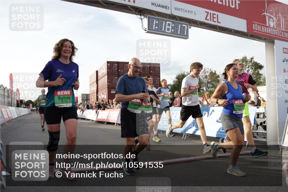 03.10.2026 - Köhlbrandbrückenlauf Yannick Fuchs http://msf.ph/oto/10591535 03.10.2026 16:18:18 Ziel 7265, 7332, 7535, 7578, 8056, 8057, 8377, 8430, 8517, 8586, 8587, 8588, 8722, 8738, 8745, 8770, 8844, 8882, 8884, 9195, 9232, 9668 meine-sportfotos.de