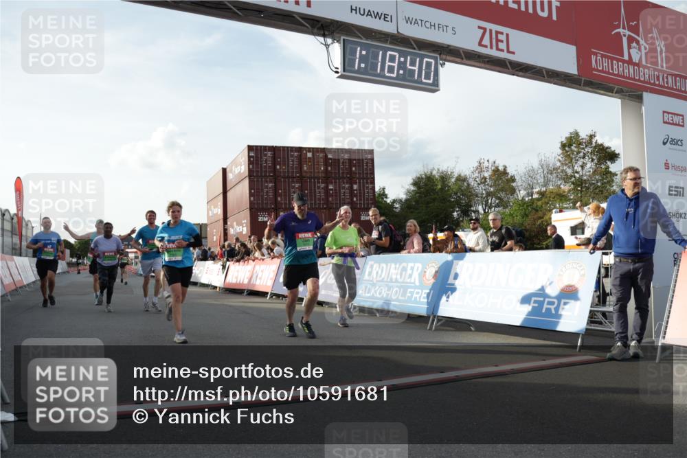 03.10.2026 - Köhlbrandbrückenlauf Yannick Fuchs http://msf.ph/oto/10591681 03.10.2026 16:18:41 Ziel 7230, 7246, 7247, 7763, 8435, 8488, 8547, 8572, 8607, 8862, 9275, 9358, 9700, 9831 meine-sportfotos.de