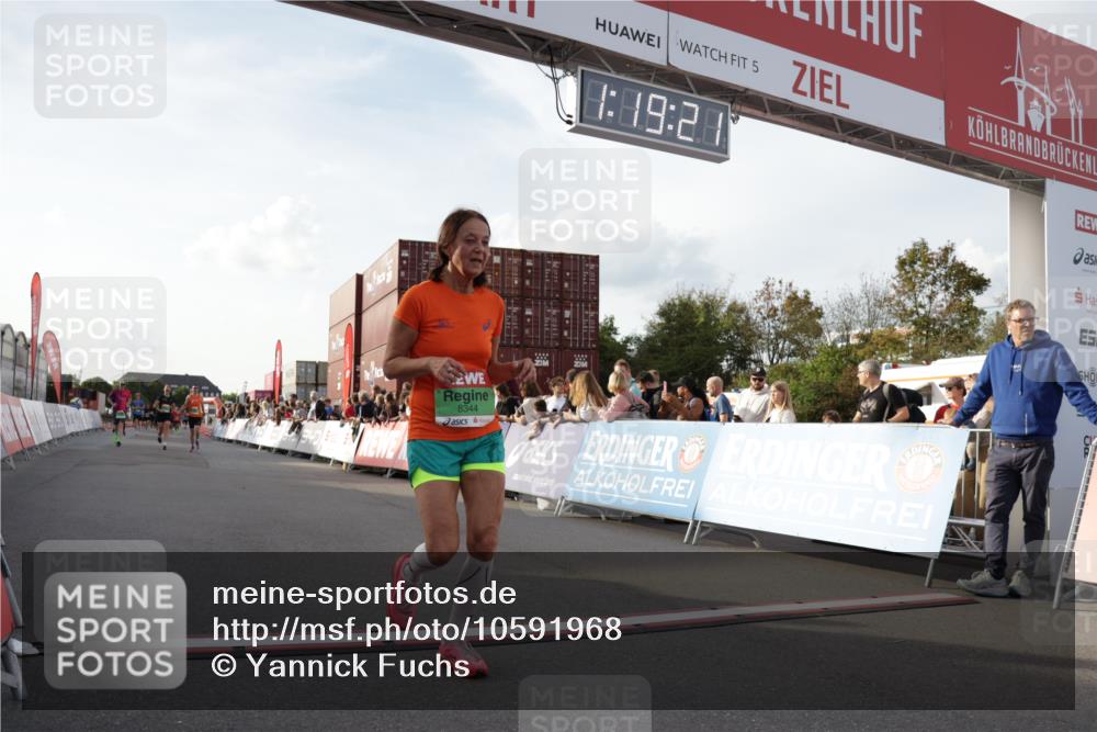 03.10.2026 - Köhlbrandbrückenlauf Yannick Fuchs http://msf.ph/oto/10591968 03.10.2026 16:19:22 Ziel 7177, 7178, 7629, 7630, 8109, 8344, 9043 meine-sportfotos.de
