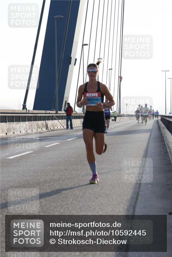 03.10.2026 - Köhlbrandbrückenlauf Strokosch-Dieckow http://msf.ph/oto/10592445 03.10.2026 09:17:42 Position 1 1467 meine-sportfotos.de