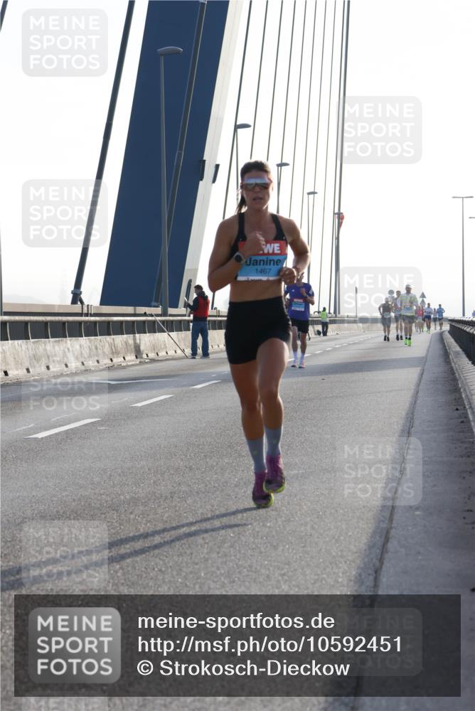03.10.2026 - Köhlbrandbrückenlauf Strokosch-Dieckow http://msf.ph/oto/10592451 03.10.2026 09:17:43 Position 1 1467 meine-sportfotos.de