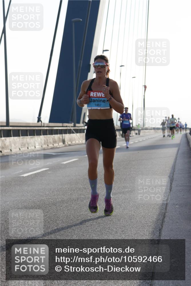 03.10.2026 - Köhlbrandbrückenlauf Strokosch-Dieckow http://msf.ph/oto/10592466 03.10.2026 09:17:43 Position 1 1467 meine-sportfotos.de
