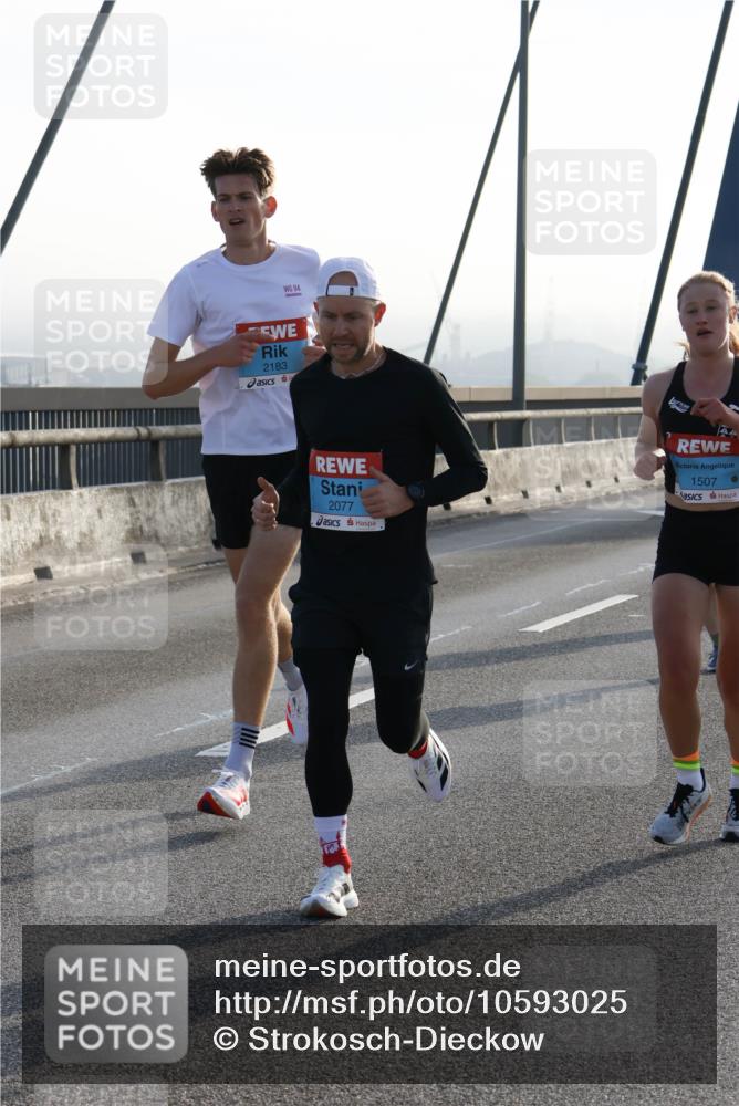 03.10.2026 - Köhlbrandbrückenlauf Strokosch-Dieckow http://msf.ph/oto/10593025 03.10.2026 09:19:38 Position 1 94, 2183, 2077, 1507 meine-sportfotos.de