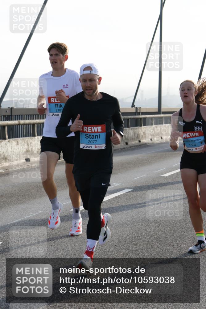 03.10.2026 - Köhlbrandbrückenlauf Strokosch-Dieckow http://msf.ph/oto/10593038 03.10.2026 09:19:38 Position 1 2183, 94, 2077, 1507 meine-sportfotos.de
