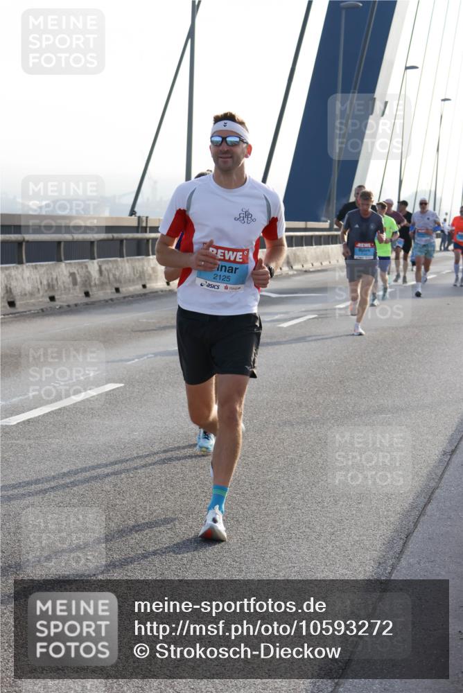 03.10.2026 - Köhlbrandbrückenlauf Strokosch-Dieckow http://msf.ph/oto/10593272 03.10.2026 09:20:07 Position 1 2125 meine-sportfotos.de