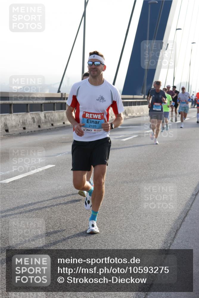 03.10.2026 - Köhlbrandbrückenlauf Strokosch-Dieckow http://msf.ph/oto/10593275 03.10.2026 09:20:07 Position 1 2125 meine-sportfotos.de