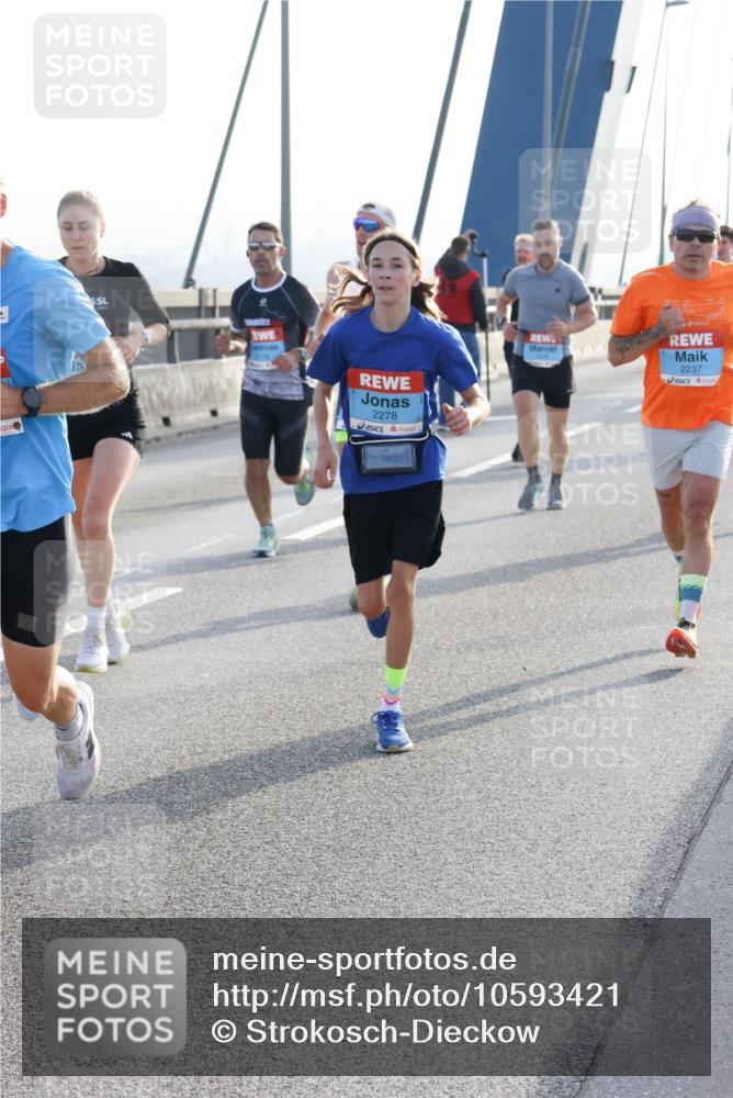 03.10.2026 - Köhlbrandbrückenlauf Strokosch-Dieckow http://msf.ph/oto/10593421 03.10.2026 09:20:26 Position 1 2278, 2237 meine-sportfotos.de