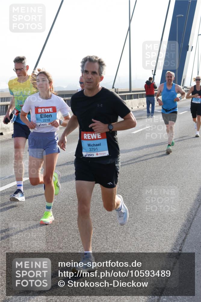 03.10.2026 - Köhlbrandbrückenlauf Strokosch-Dieckow http://msf.ph/oto/10593489 03.10.2026 09:20:36 Position 1 2218, 3791 meine-sportfotos.de