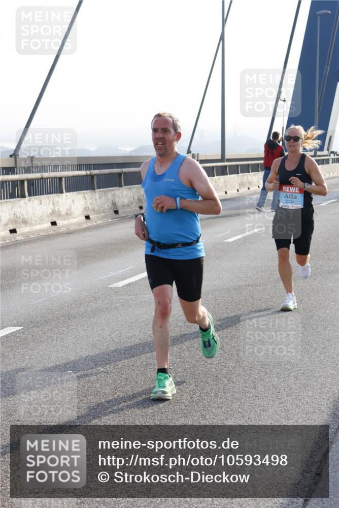 03.10.2026 - Köhlbrandbrückenlauf Strokosch-Dieckow http://msf.ph/oto/10593498 03.10.2026 09:20:38 Position 1 2339 meine-sportfotos.de
