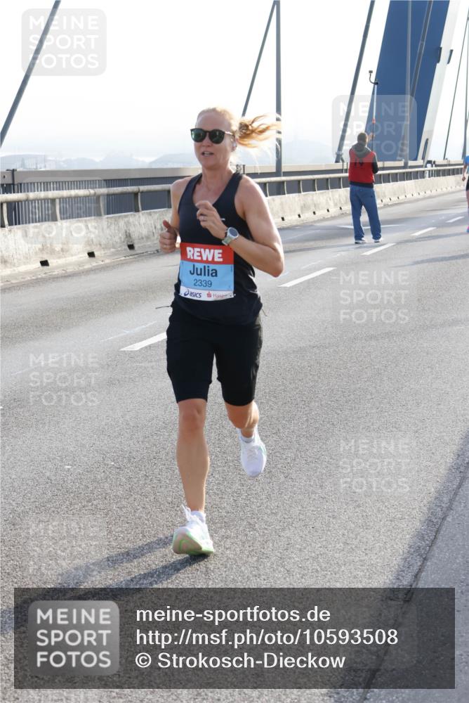 03.10.2026 - Köhlbrandbrückenlauf Strokosch-Dieckow http://msf.ph/oto/10593508 03.10.2026 09:20:39 Position 1 2339 meine-sportfotos.de