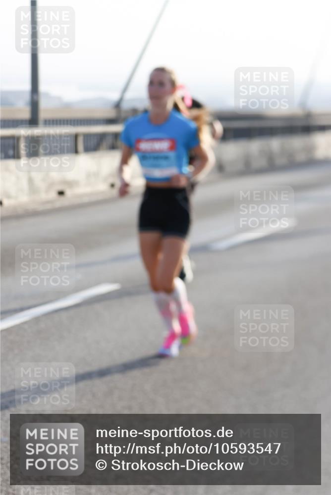 03.10.2026 - Köhlbrandbrückenlauf Strokosch-Dieckow http://msf.ph/oto/10593547 03.10.2026 09:20:46 Position 1  meine-sportfotos.de