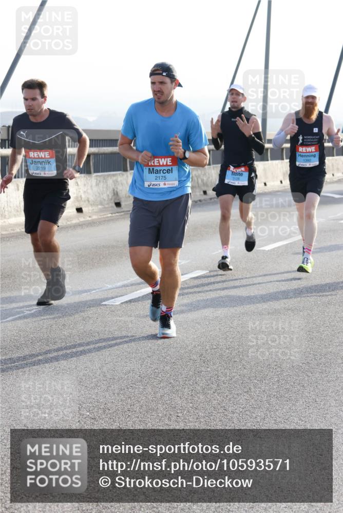 03.10.2026 - Köhlbrandbrückenlauf Strokosch-Dieckow http://msf.ph/oto/10593571 03.10.2026 09:20:50 Position 1 2219, 2175, 2126, 1392 meine-sportfotos.de