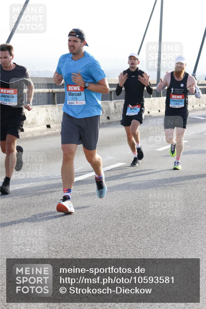 03.10.2026 - Köhlbrandbrückenlauf Strokosch-Dieckow http://msf.ph/oto/10593581 03.10.2026 09:20:51 Position 1 2219, 2175, 1392 meine-sportfotos.de