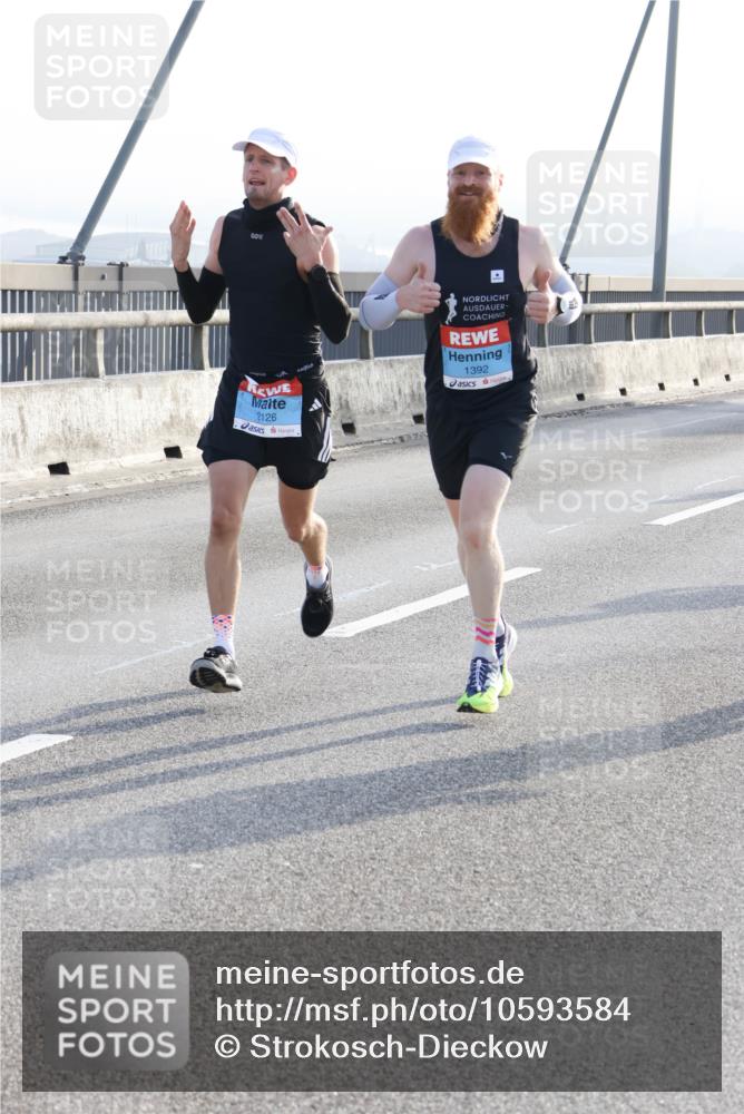 03.10.2026 - Köhlbrandbrückenlauf Strokosch-Dieckow http://msf.ph/oto/10593584 03.10.2026 09:20:52 Position 1 2126, 1392 meine-sportfotos.de