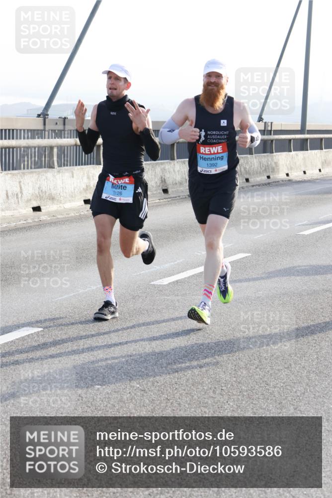 03.10.2026 - Köhlbrandbrückenlauf Strokosch-Dieckow http://msf.ph/oto/10593586 03.10.2026 09:20:52 Position 1 2126, 1392 meine-sportfotos.de